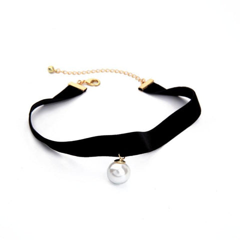 Pearl Pendant Choker